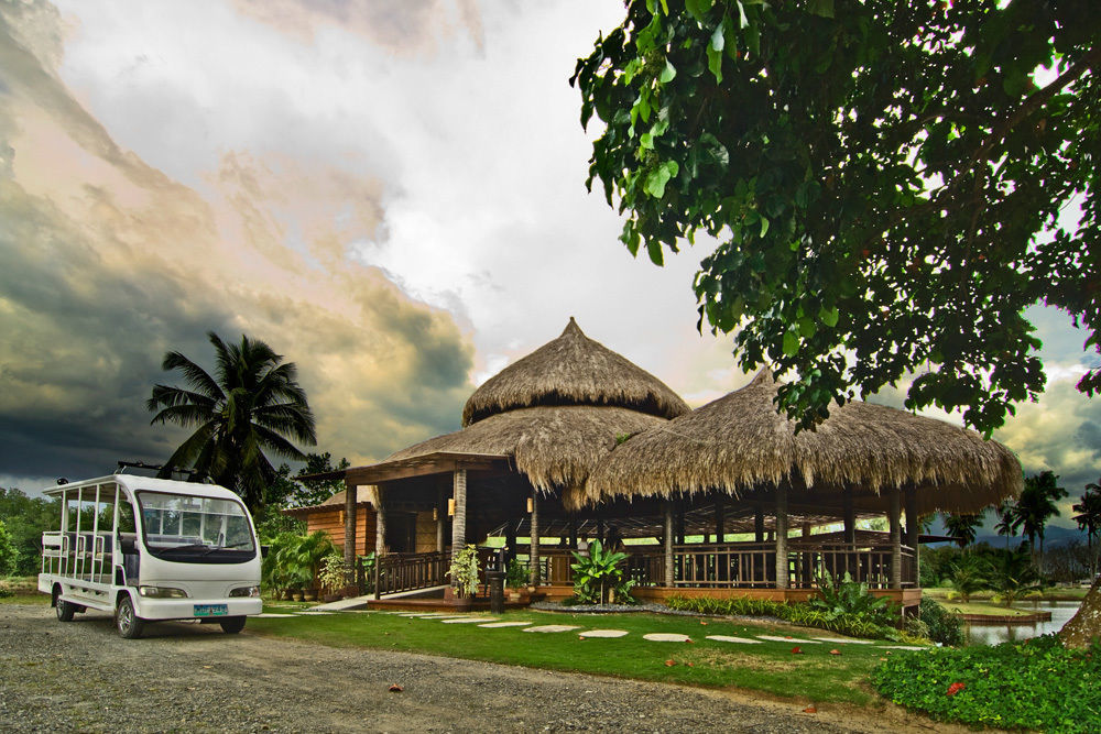 Hijo Resorts Davao Tagum Extérieur photo